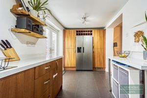 Photo 19- click for photo gallery